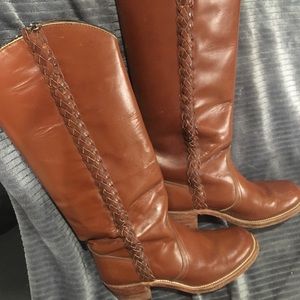Frye Campus Boot. Vintage tall braided.